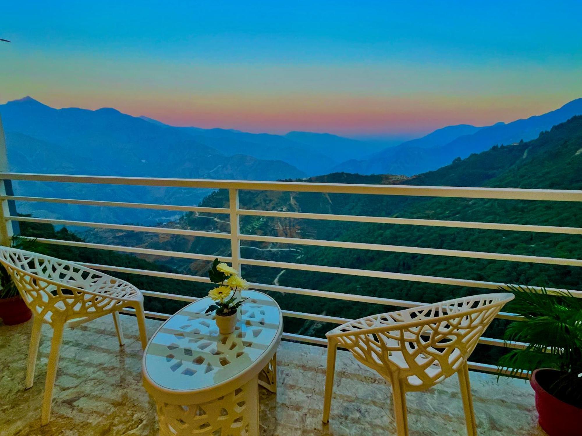 Hotel Hill View, Mussoorie - Near Jw Marriott Mussoorie, M 77377-32479 Bagian luar foto